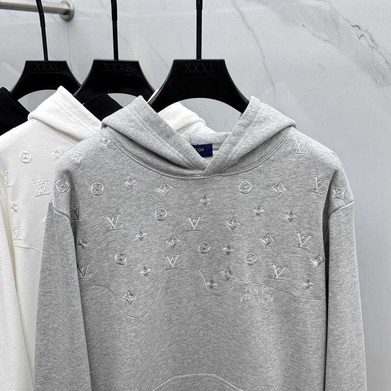 l0vis Vvtt0n hoodies